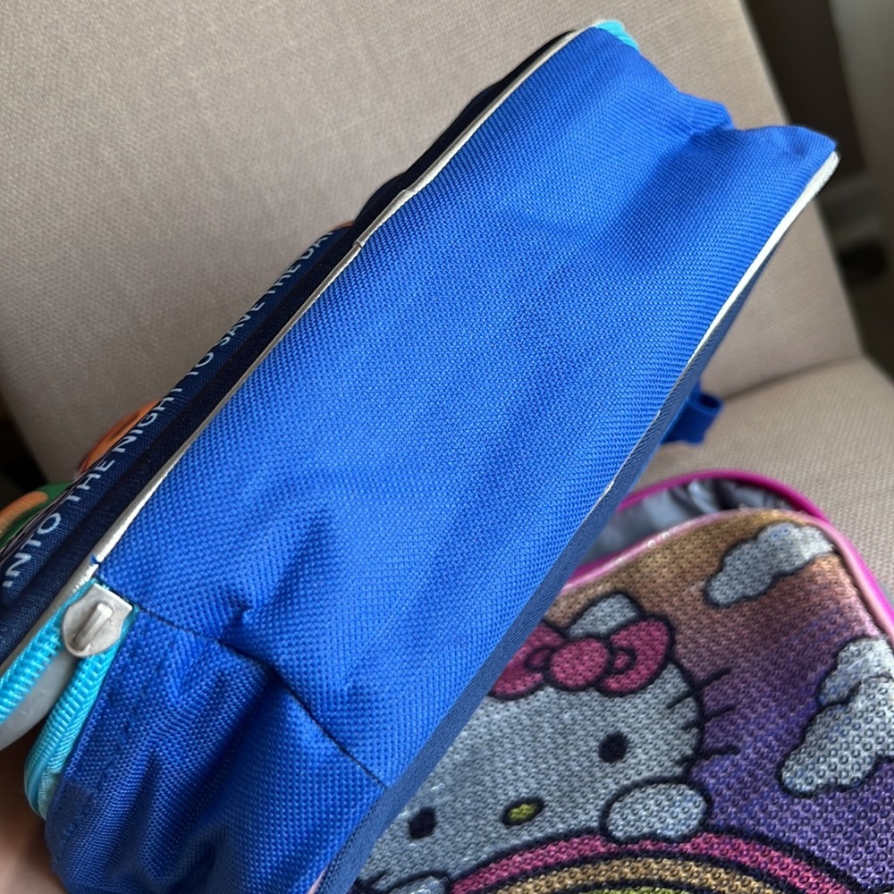 Hello Kitty Lunch Box - Picture 7 of 8